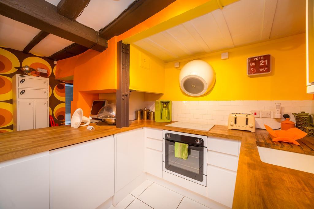 Trembling Madness Apartments York Esterno foto