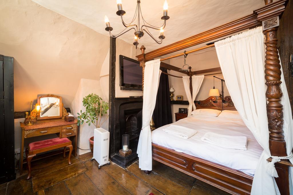 Trembling Madness Apartments York Esterno foto