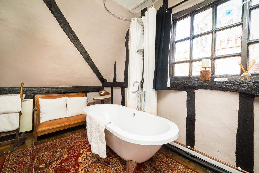 Trembling Madness Apartments York Esterno foto