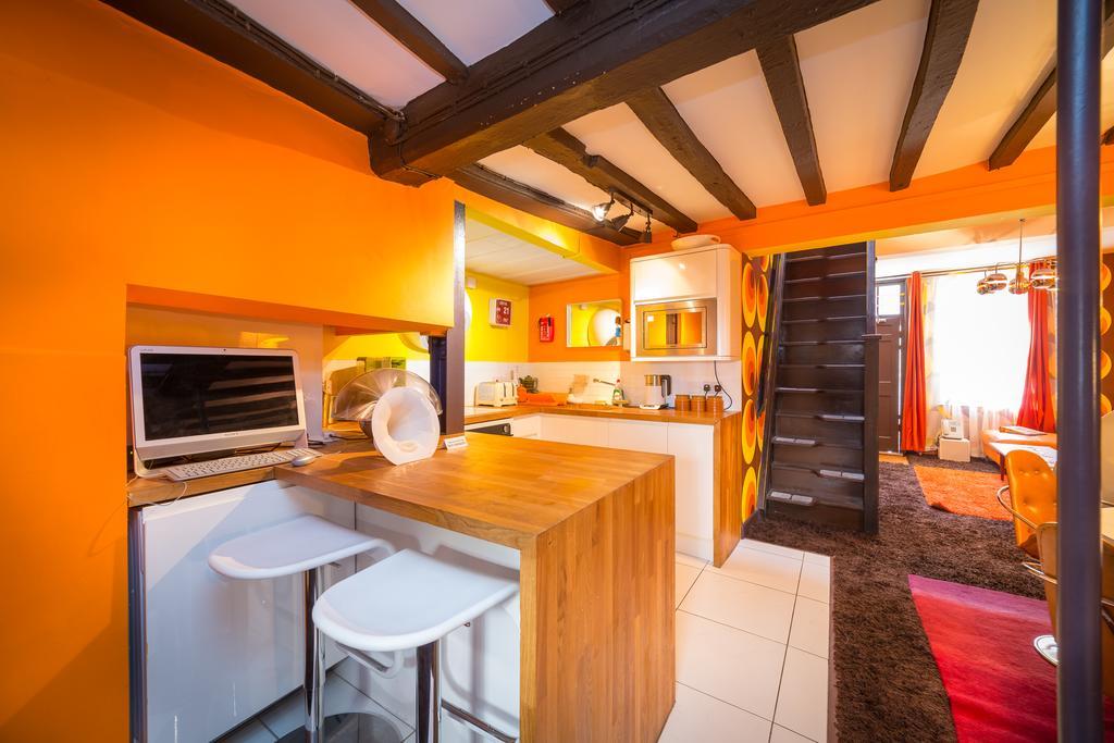 Trembling Madness Apartments York Esterno foto
